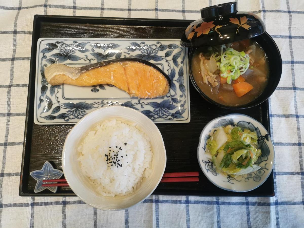 Hakuba Powder Republic Bed & Breakfast Exterior photo